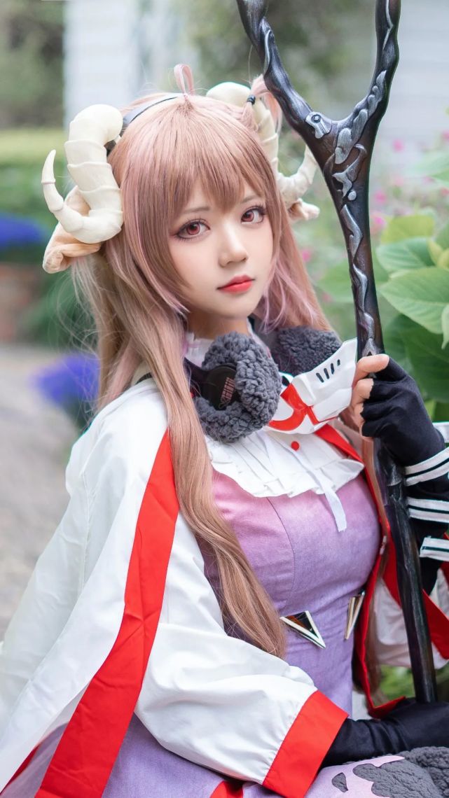 cos:明日方舟艾雅法拉@芝士