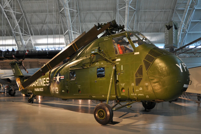 uh-34直升机,担负多种实战用途,却受制于发动机动力不足!_腾讯新闻