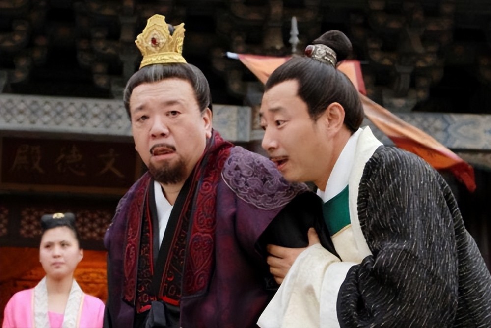 并且为国捐躯,可他这儿子没啥本事,刘渊在世时只让他担任宗正,去世前