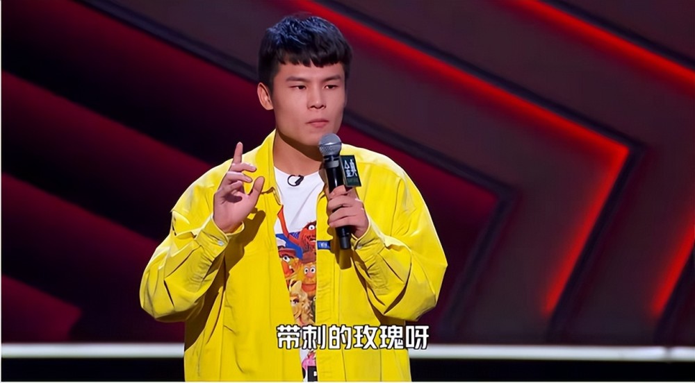 何广智演出摔倒图片图片