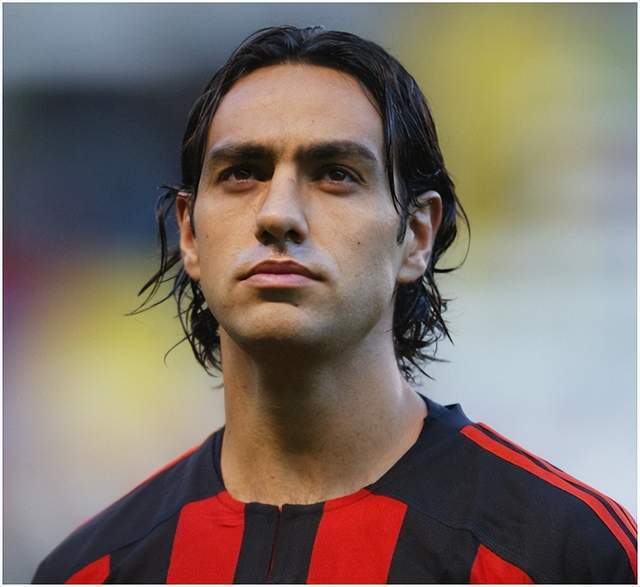 意大利总统亲自颁发骑士勋章内斯塔到底有多强