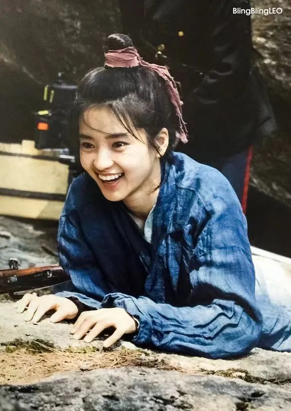 从新人怪物走到百想视后，时光于她而言刚刚好。大学生职业素养报告2023已更新(今日/头条)大学生职业素养报告