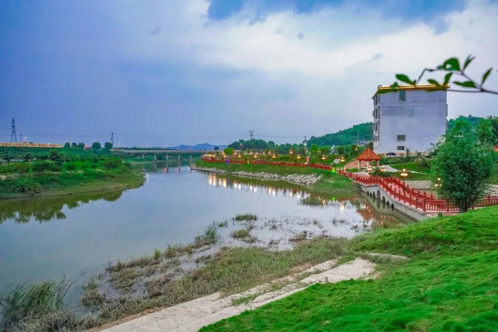 广东揭阳市揭西县这座古村太奇特,门上藏着家史,还建在风水宝地_腾讯