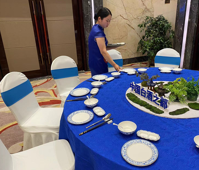 中餐宴会主题摆台pk1