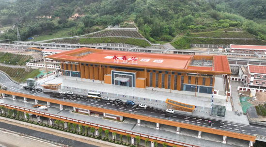 永春站建成对当地经济具有推动作用.