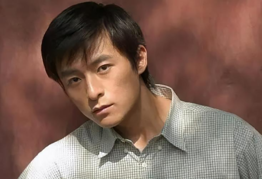 朱雨辰沉重的母爱毁掉我两段恋情43岁未婚余生和母亲为伴