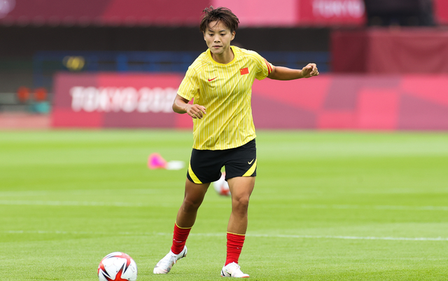 王霜因伤缺席女足集训,还能不能赶上东亚杯?