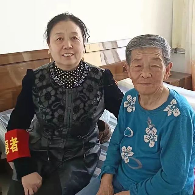 【讲陕坝故事 展巾帼风采(四"陕坝大妈"赵秀莲:小区"物业服务员"