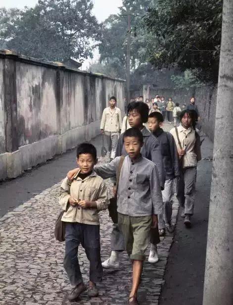 1973年中国珍贵老照片：没想到40多年前的人们是这样子徐起零晋升好快