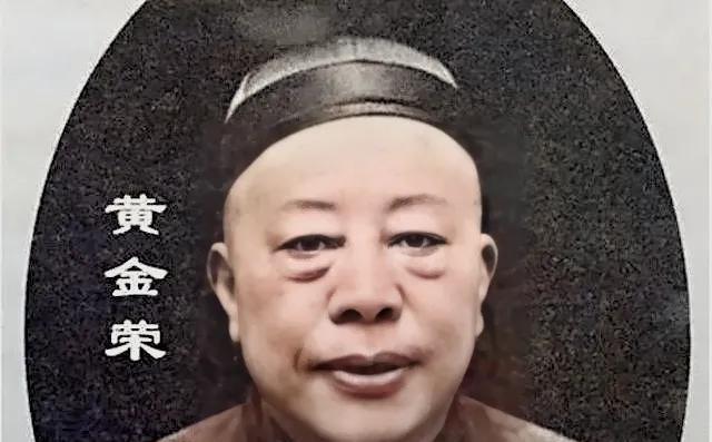 杜月笙,本來是個小混混,經過不斷努力才成為上海灘老大,是電視劇