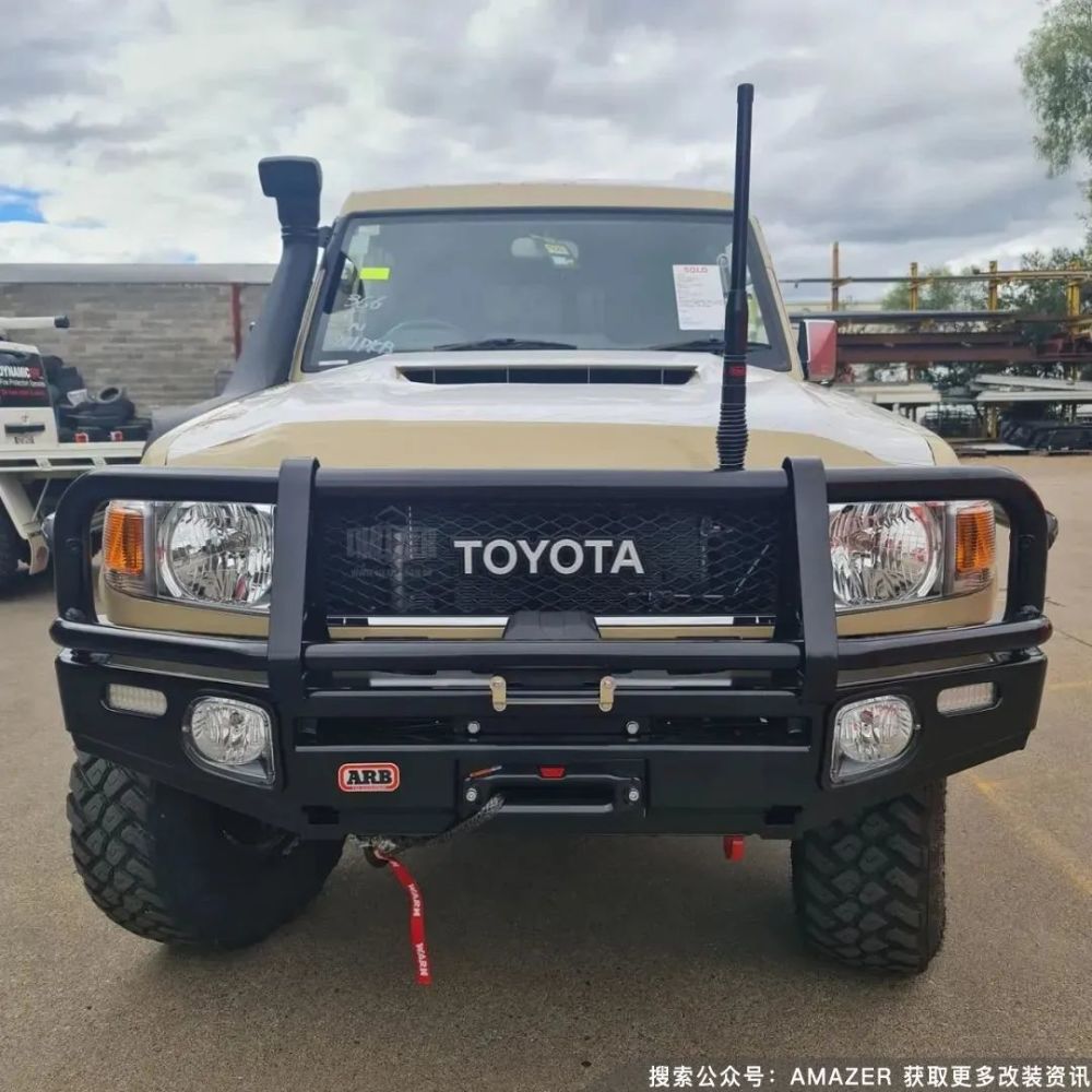 星期四沙漠色丰田lc78改装案例