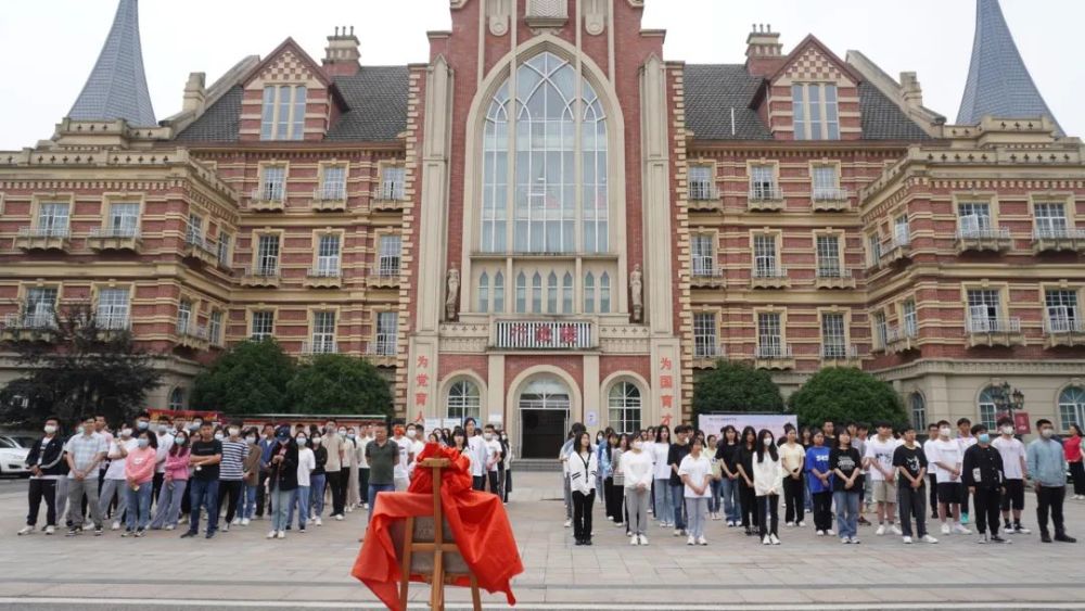 綿竹市圖書館四川文化傳媒職業學院分館在我院綿竹校區揭牌