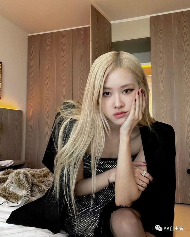 blackpink的朴彩英rosé公开了她缺乏自信以及为什么不应该被视为消极