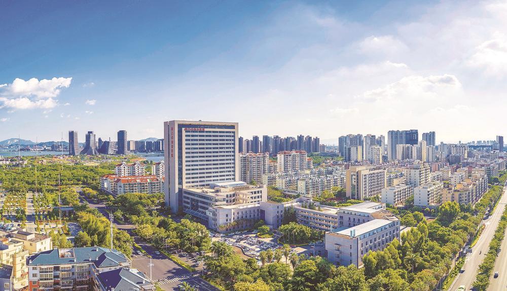 实干续写新辉煌实力托起健康梦丨厦门市海沧医院成为厦门医学院附属