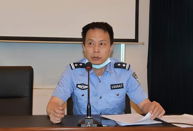 会上,大队综合股股长刘平对存在逾期未检验,逾期未报废,违法行为较多