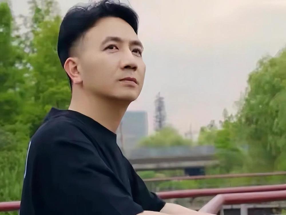 林生斌整个事件的起因都是由任真真引起的,任真真原本是大学本科毕业