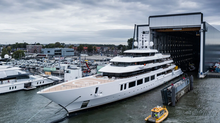 oceanco交付荷兰造最大超级游艇_腾讯新闻
