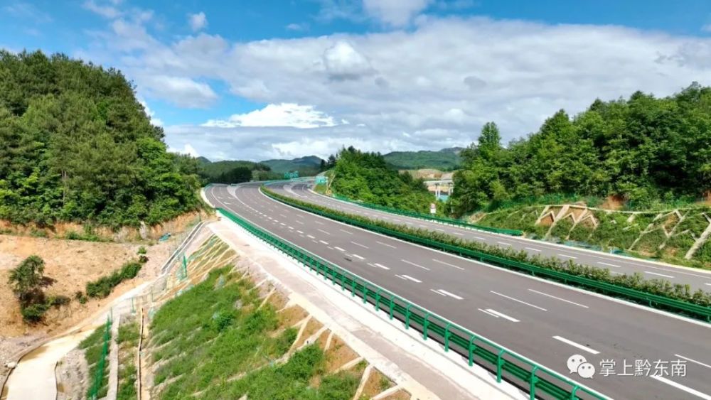 黄平县网页设计_(黄平县城网吧地址)