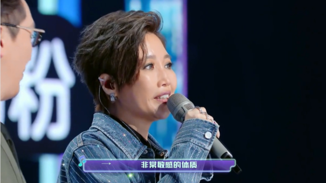 “天生歌姬”黄丽玲怕被歌迷遗忘，泪洒现场，她的歌没人不喜欢听_腾讯新闻
