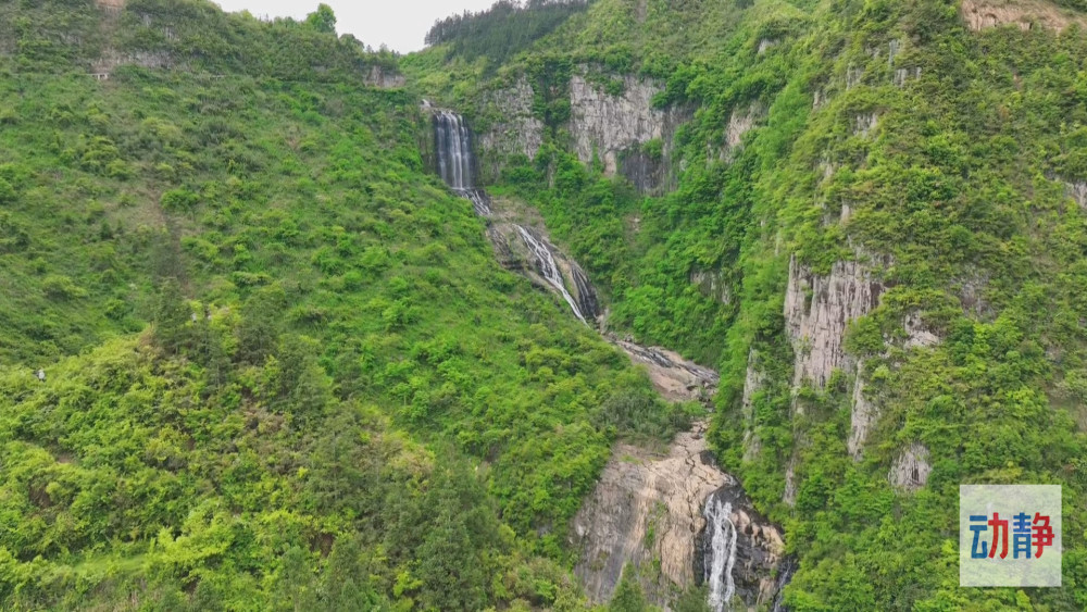 大美贵州丨贵州绝美瀑布天柱石洞镇六十丈洞瀑布