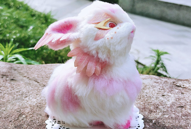 而动漫中小舞所变成的柔骨兔,其实和一般的柔骨兔也