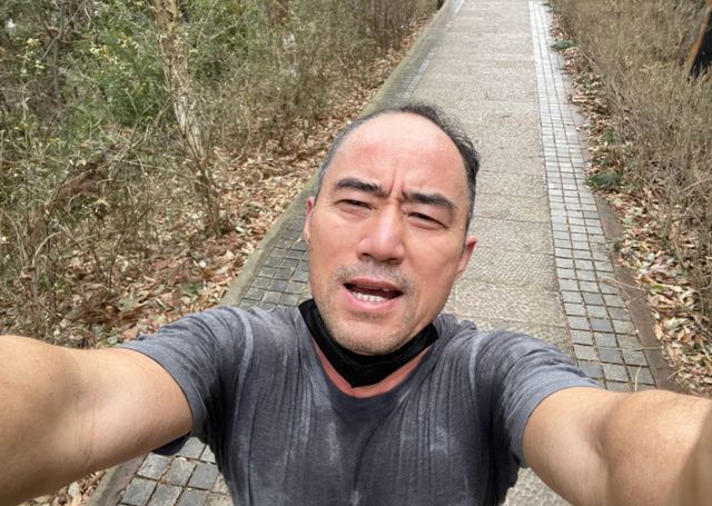 王旭更新跑步日常,调侃自己没有选好音乐,网友喊话快去工地搬砖_腾讯