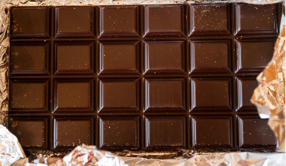 知名巧克力品牌接连出事！国际巨头也撑不住了，市场份额近乎腰斩