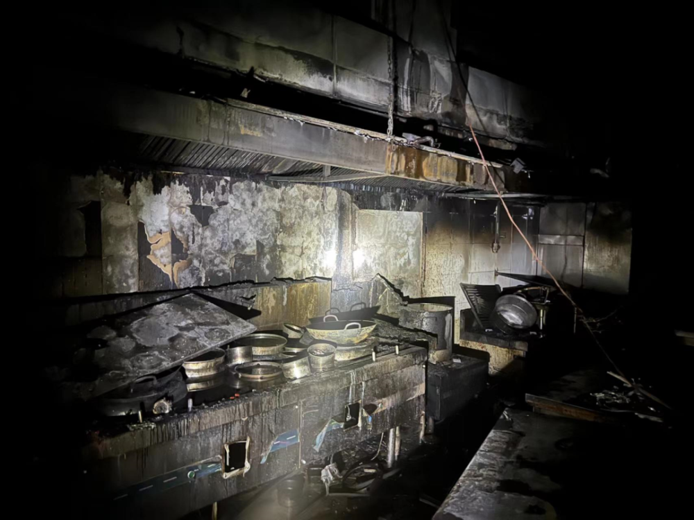 警醒银川一餐厅用火不慎引发后厨起火预防厨房火灾这些常识要牢记