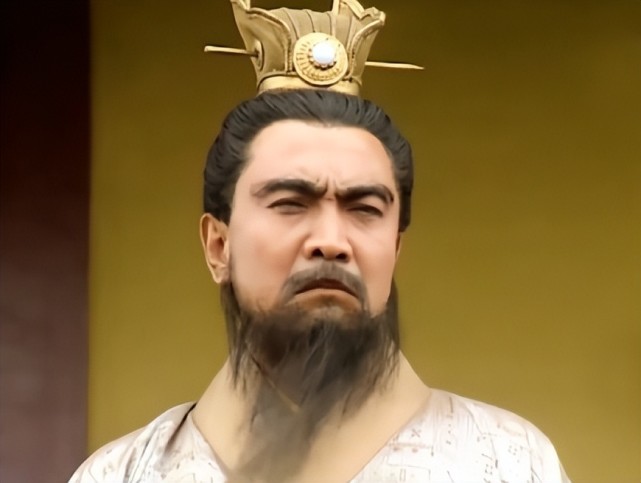 看了这3位演员演的曹操,终于明白为何说鲍国安就是曹操本人