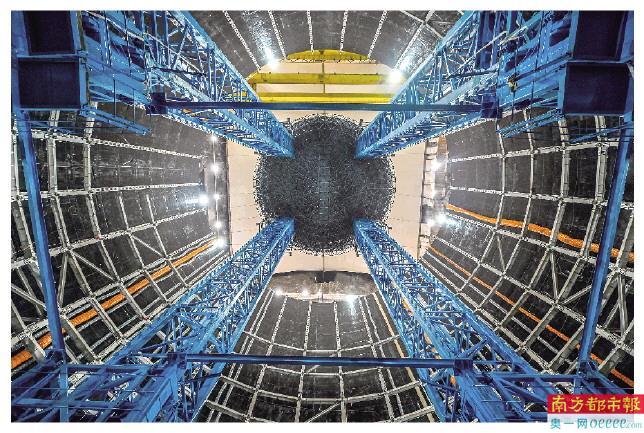 江门中微子实验地下700米建成“变形金刚塔”