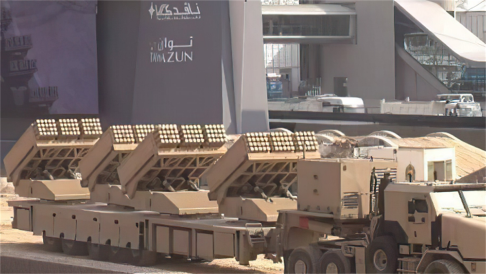 "约巴龙"火箭炮,可齐射240发火箭弹,火力一次覆盖40万平方米