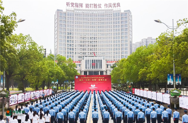 空军预警学院300余名毕业学员到祖国最需要的地方去