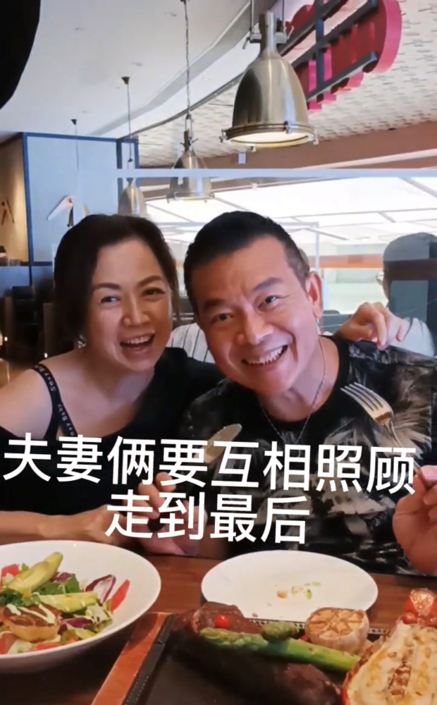 tvb戲骨吳毅將慶結婚19週年港姐妻子素顏出鏡夫妻倆甜蜜擁吻