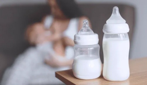 老牌奶粉排行榜_奶粉排名版本众多,这款奶粉为何能够力压同行,稳居“C位”