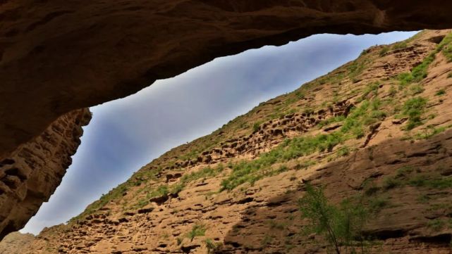 蓝色黄河阳光永靖曲径通幽岗沟寺