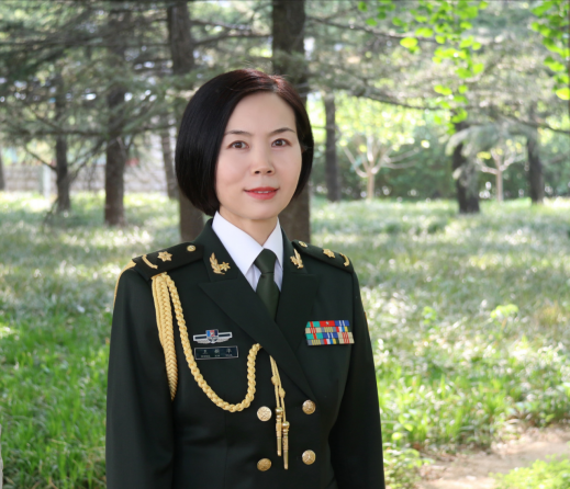 【强国复兴有我·我的这十年】王新华:白袍戎装 玫瑰铿锵_腾讯新闻