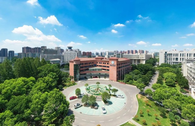 刚刚,湖北工业大学2022年普通本科招生章程发布!