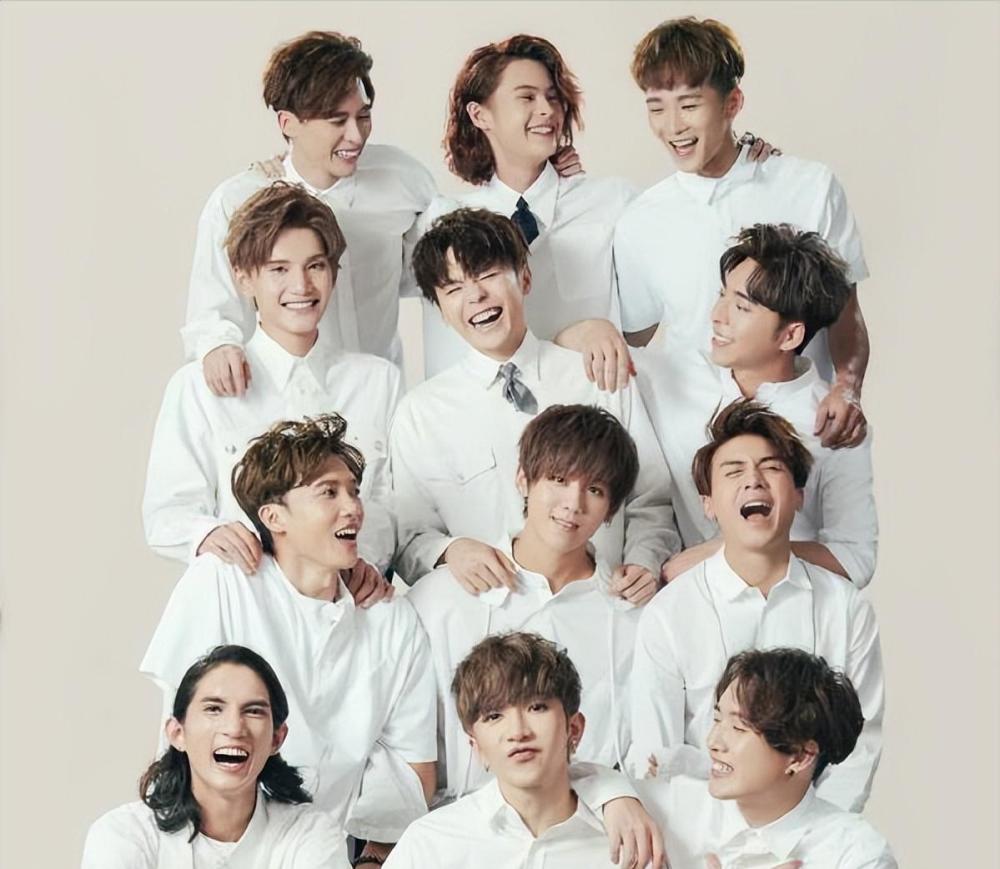 不但在内地的大小综艺节目中看不到这个"亚洲第一天团"mirror12名成员