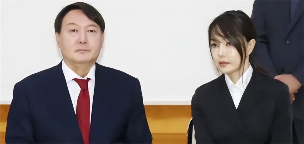 韩国第一夫人金建希 被爆学历造假整容行贿 因高颜值仍有死忠粉 腾讯新闻