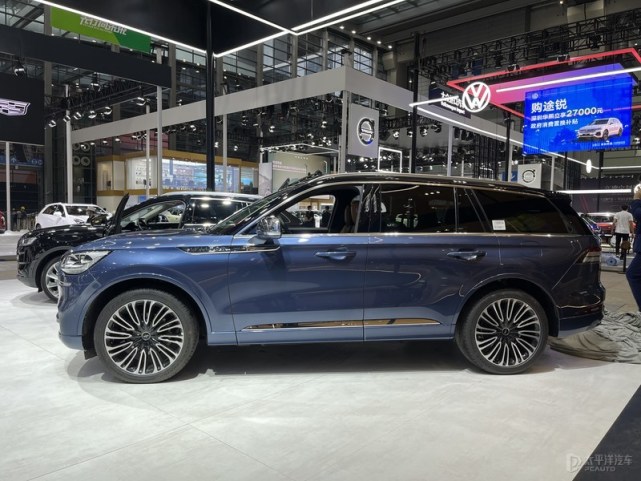 2022粤港澳车展新款林肯飞行家亮相