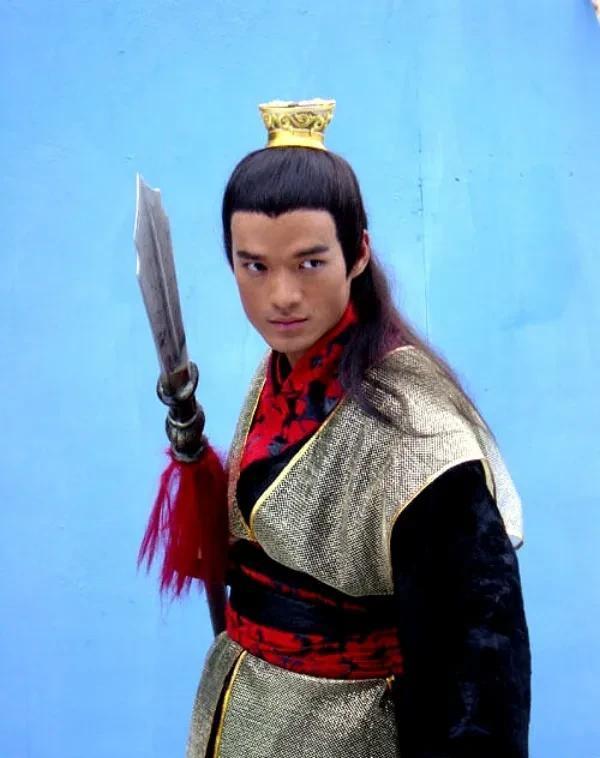 宇文成都生活中的张政勇是个热爱健身,热爱运动的人.