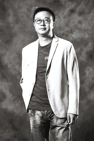 悼沈庆青春的花开花谢让我疲惫却不后悔