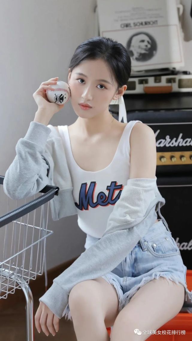 北京電影學院美女李源冰