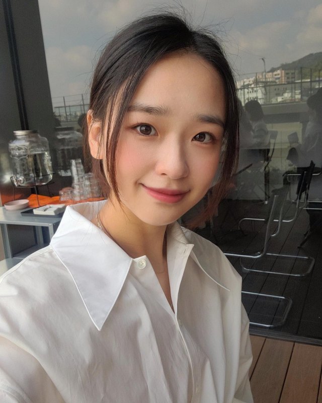 闪婚28岁孙妍在微微发福颜值仍在线男方37岁系上班族相识1个月