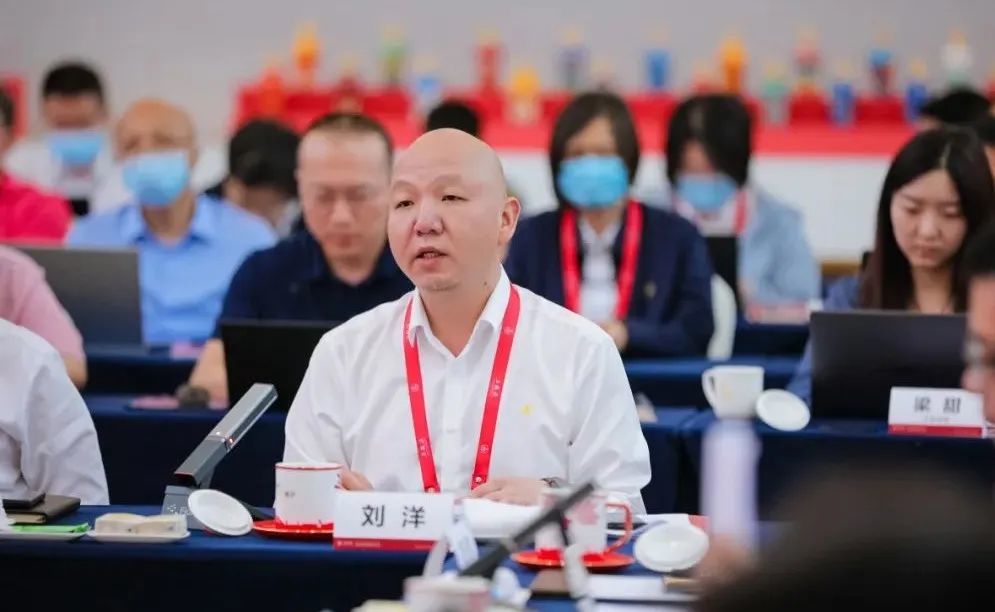 五粮液股份公司副总经理刘洋透露,第八代五粮液1-4月份全国整体销售