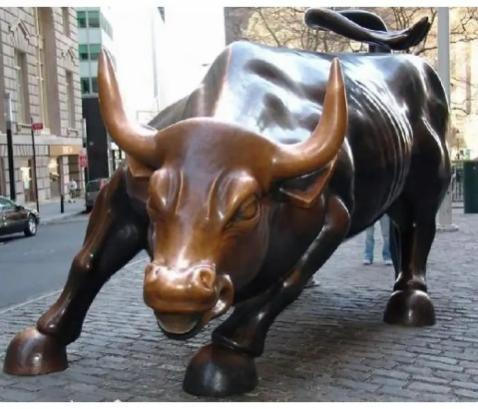 的华尔街铜牛象征着证券市场对牛市的期盼,曾经是金融行业的热门头像