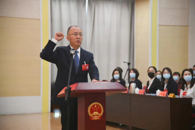 康建斌当选区长小店区人代会胜利闭幕5月27日