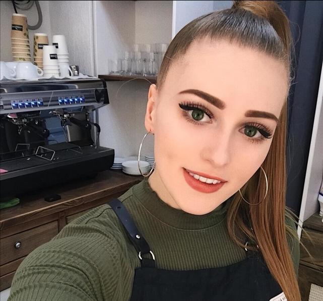 世界上最漂亮的举重女孩-茱莉亚·文斯