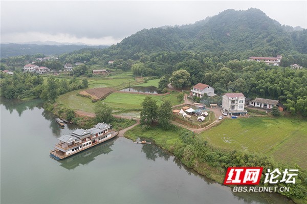 圖/太極攝郎我說的就是位於水心寨對岸的牧馬口村山水客露營燒烤基地.