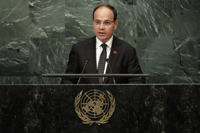 外代一线阿尔巴尼亚前总统尼沙尼因新冠并发症去世